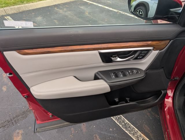 Used 2022 Honda CR-V Touring image 14