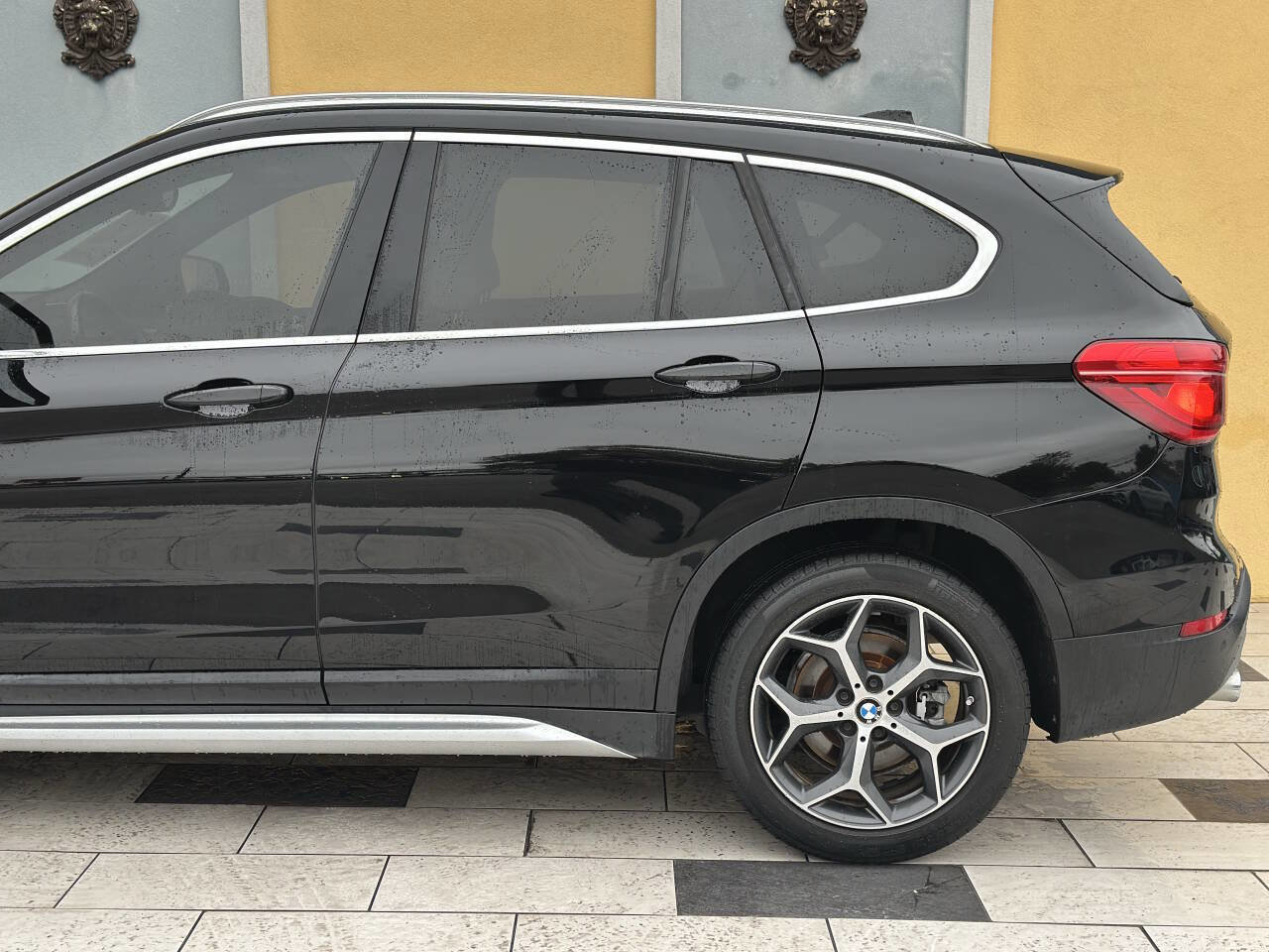 Used 2019 BMW X1 sDrive28i FWD image 4