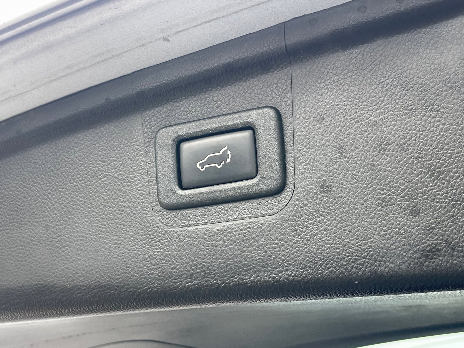 Used 2019 Subaru Outback 2.5i Limited image 18