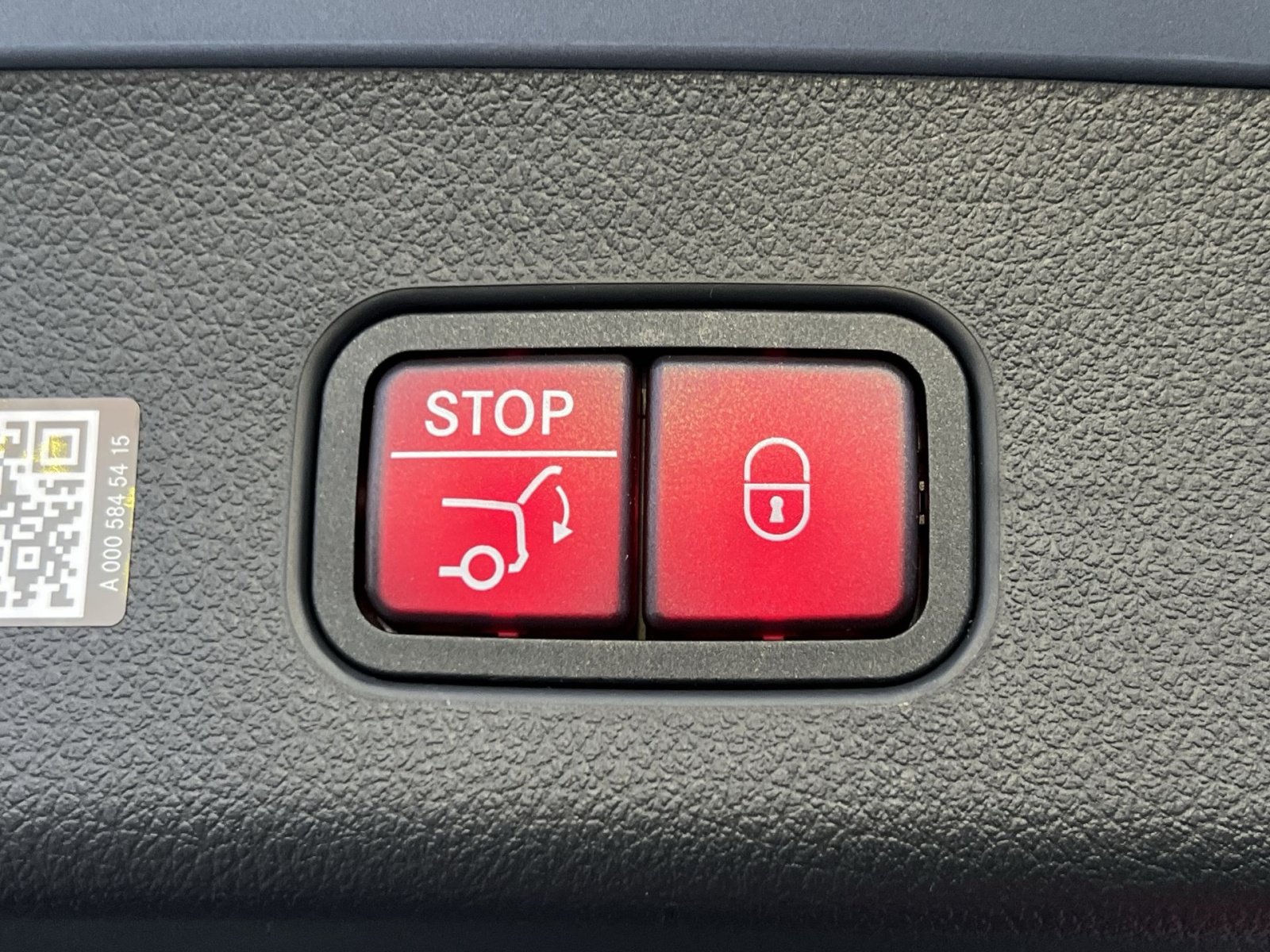 Used 2026 Mercedes-Benz GLC 300 4MATIC image 25