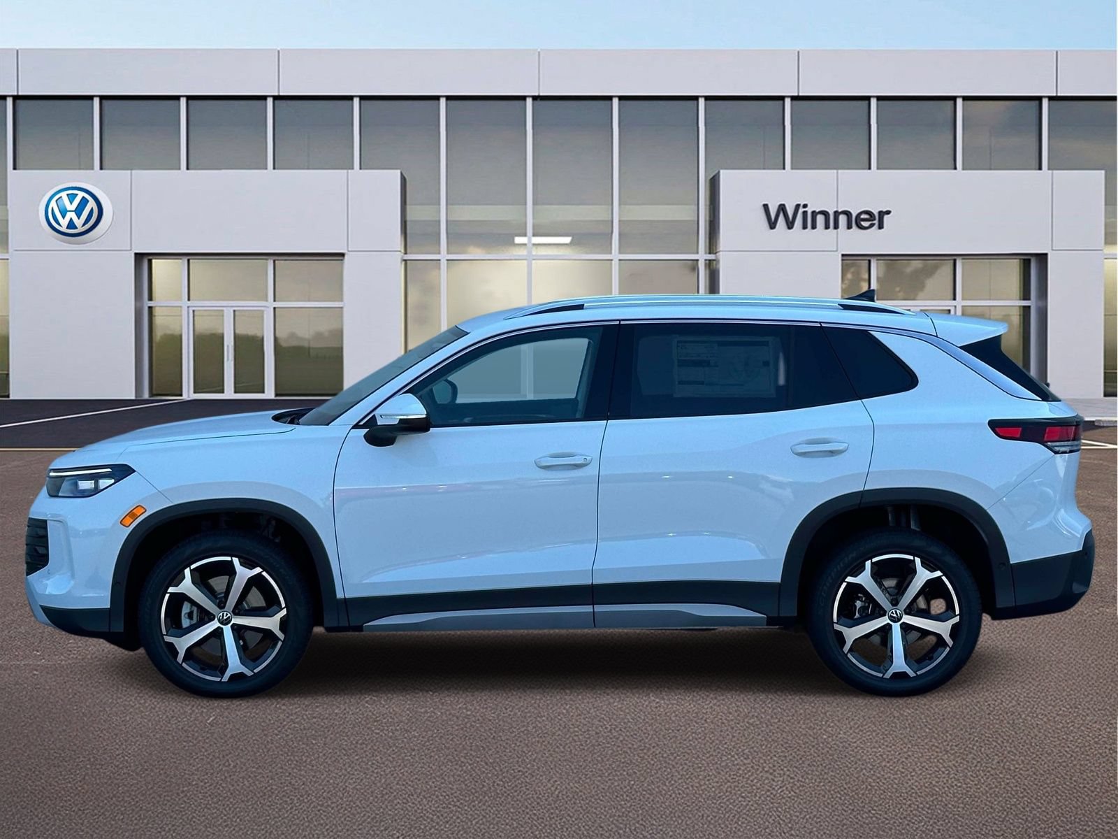 New 2026 Volkswagen Tiguan SE AWD/4WD image 2