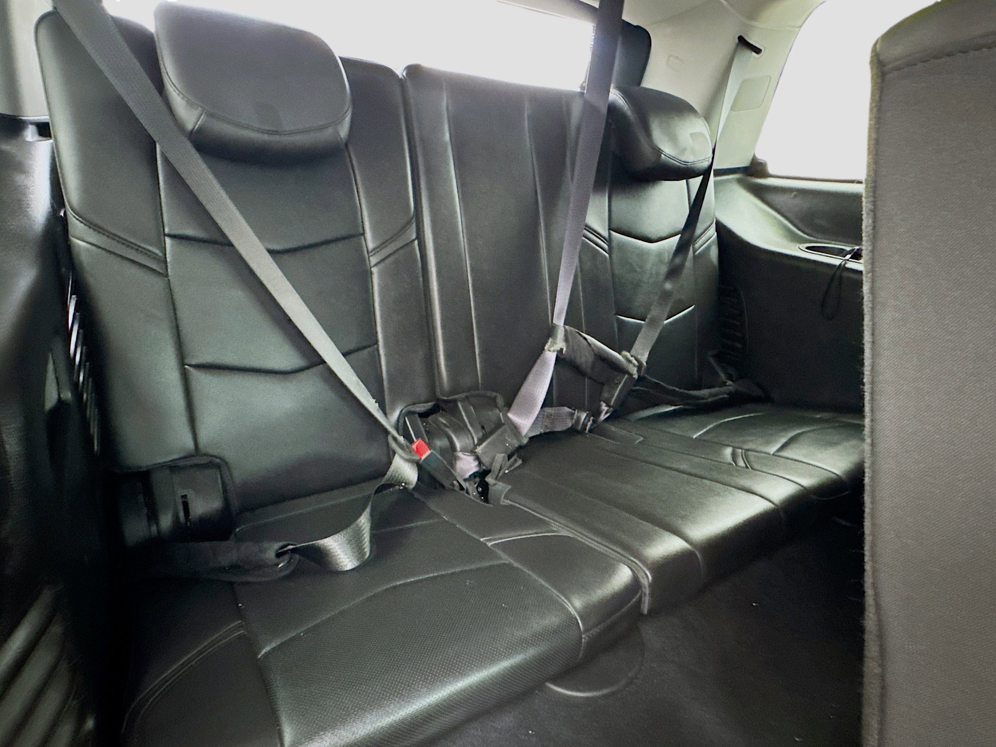 Used 2016 Cadillac Escalade Luxury image 19