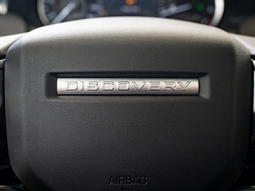 Used 2023 Land Rover Discovery Sport SE R-Dynamic image 25