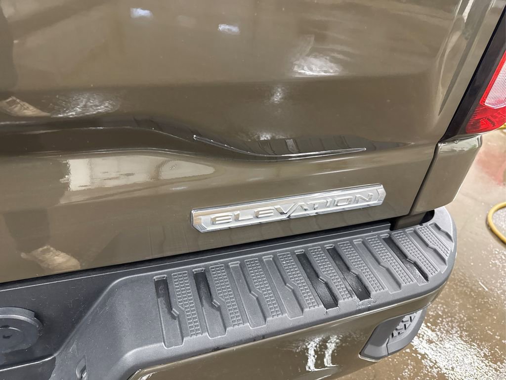 Used 2023 GMC Sierra 1500 Elevation image 15
