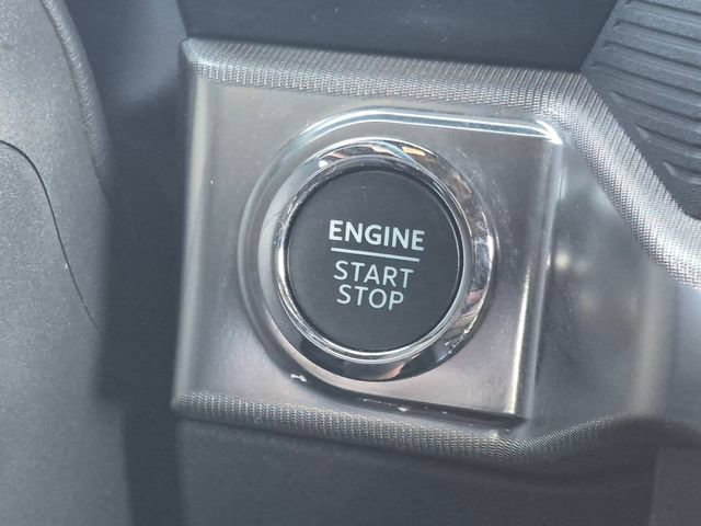 Used 2025 Ford F150 Lariat w/ Equipment Group 502A High AWD/4WD image 16