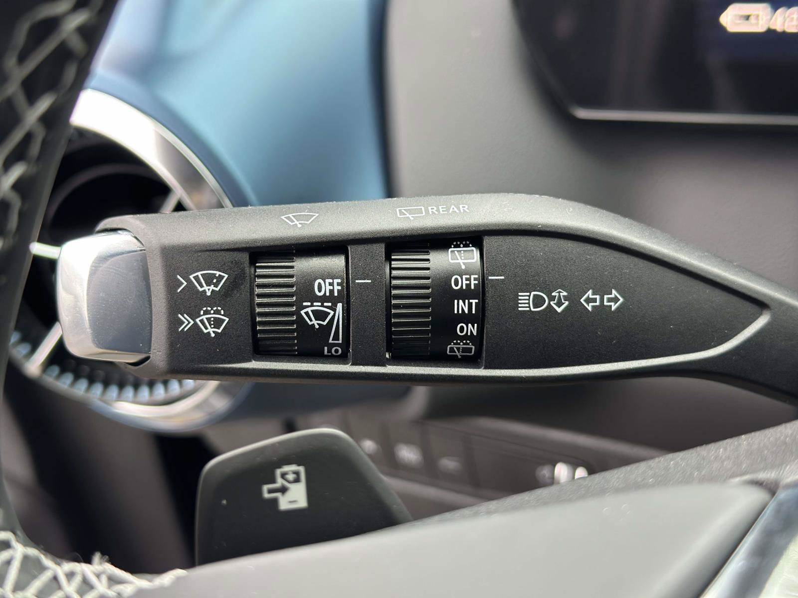 New 2026 Chevrolet Equinox EV LT w/ Convenience Package II FWD image 15