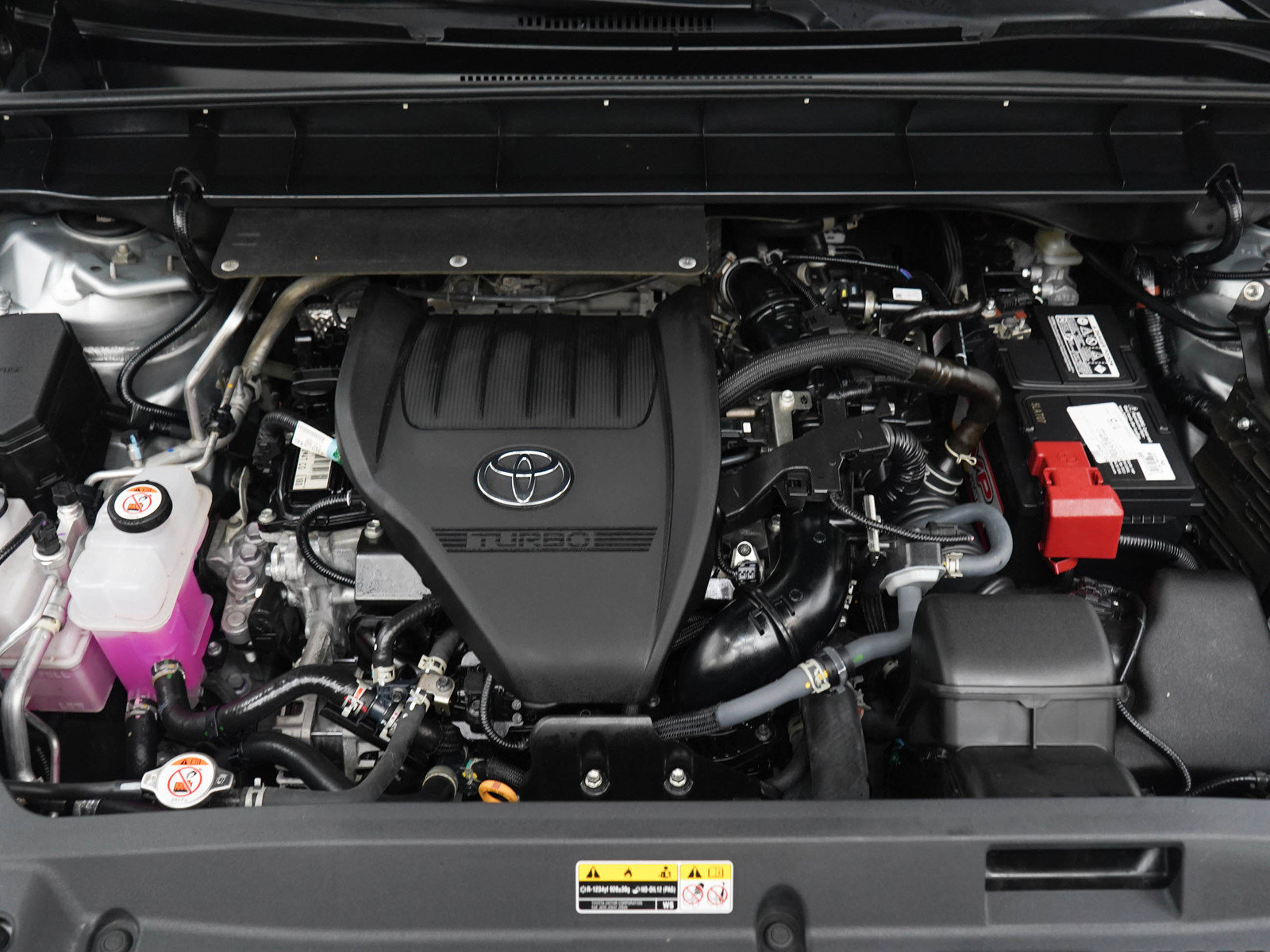 Used 2025 Toyota Highlander XLE AWD/4WD image 32