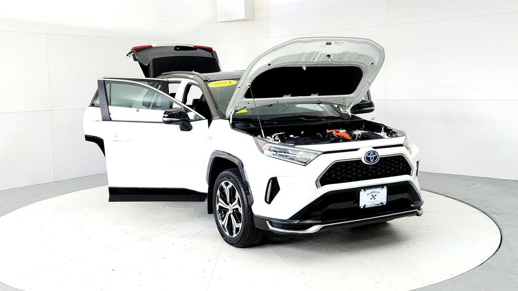 Used 2021 Toyota RAV4 XSE w/ Premium Package AWD/4WD image 9