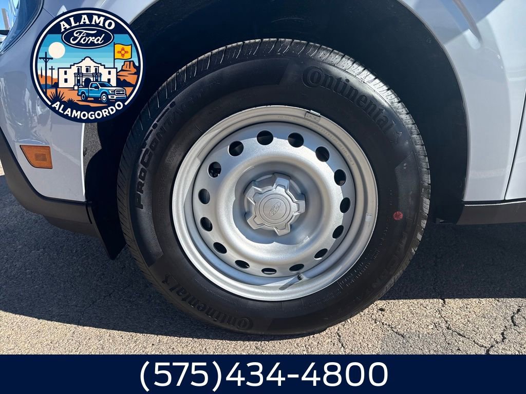 New 2025 Ford Maverick XL image 2