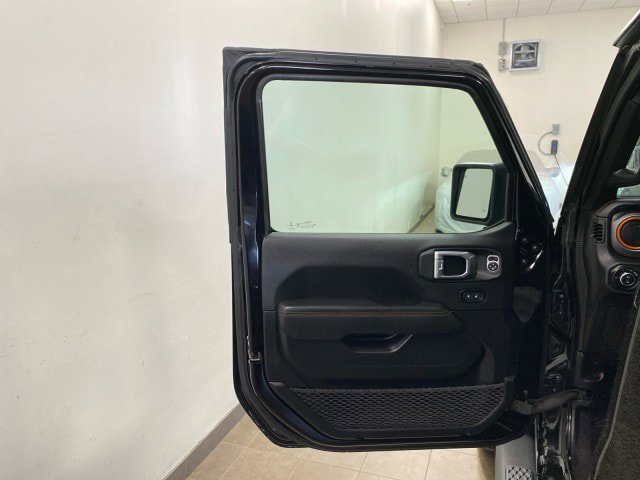 Used 2021 Jeep Gladiator Mojave AWD/4WD image 14
