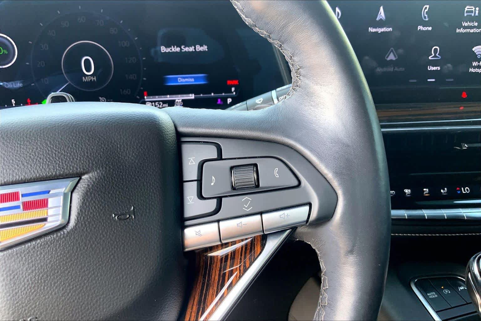 Used 2023 Cadillac Escalade Premium Luxury w/ LPO, Radiant Package AWD/4WD image 25