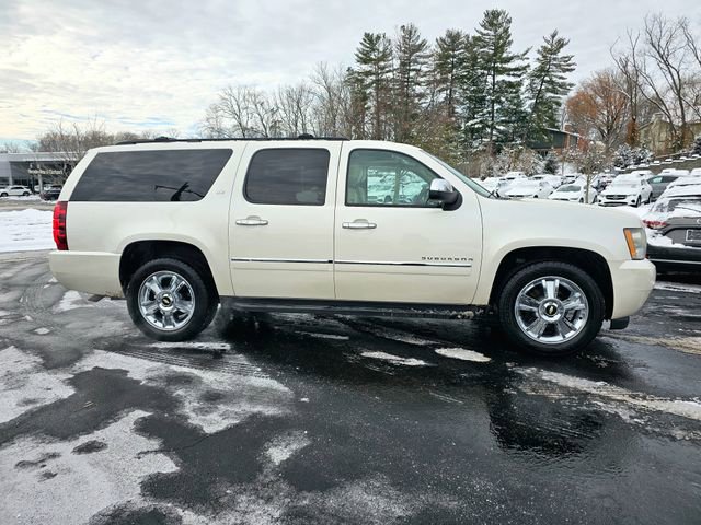 Used 2010 Chevrolet Suburban LTZ image 7
