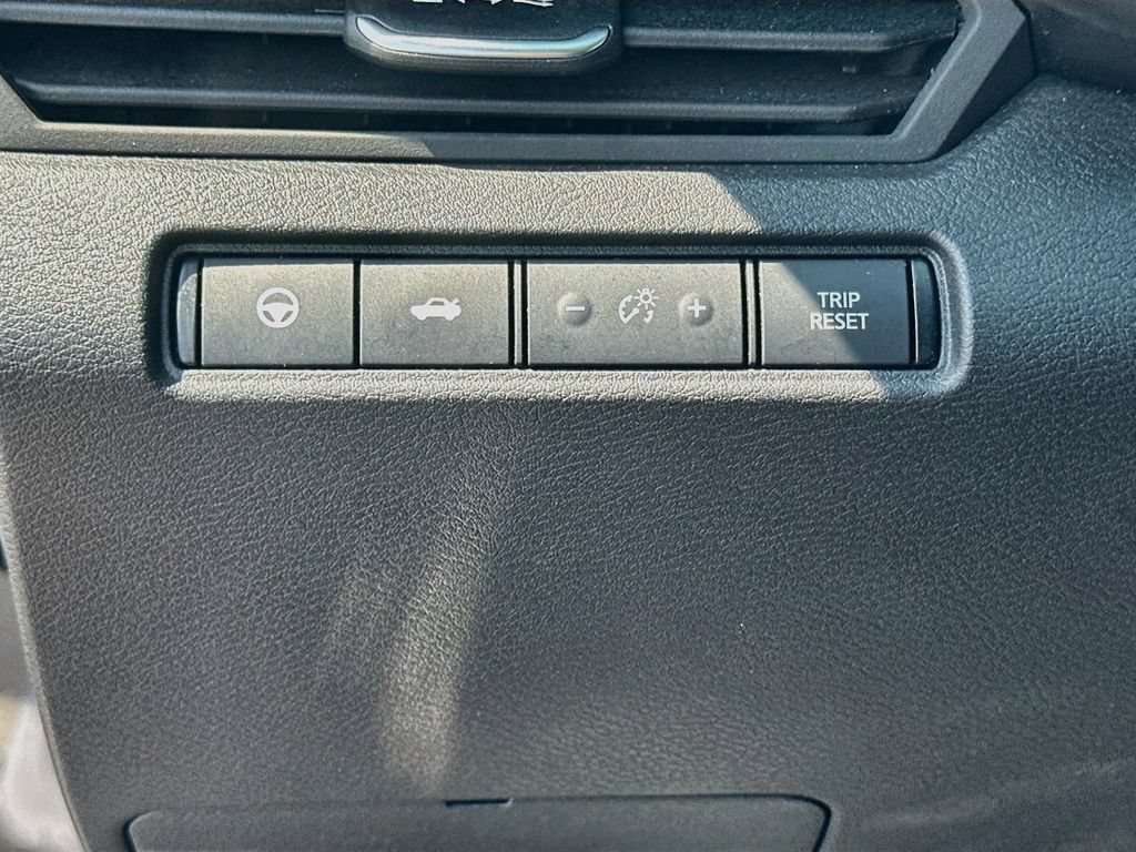 Used 2020 Nissan Altima 2.5 SV FWD image 10