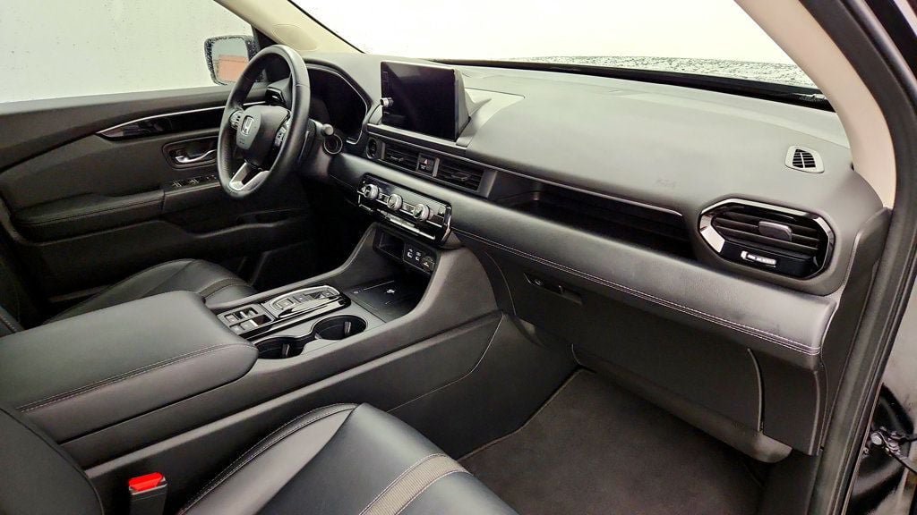 Used 2023 Honda Pilot EX-L image 25