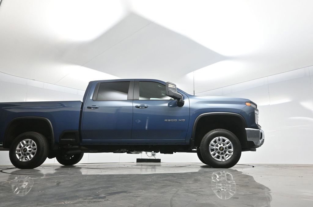 Used 2025 Chevrolet Silverado 2500 LT w/ Convenience Package image 57