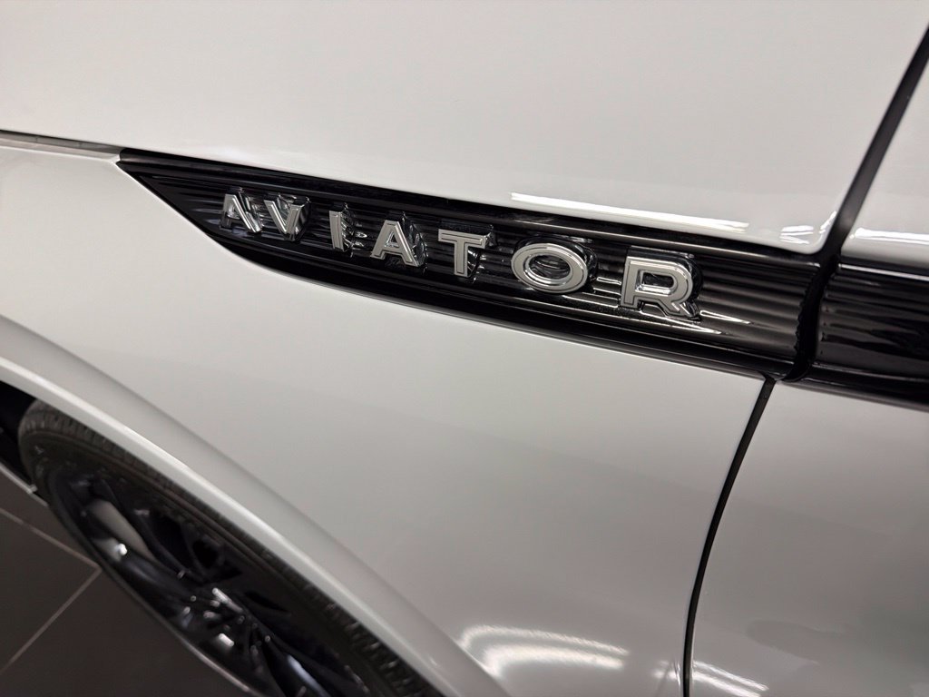New 2027 Lincoln Aviator Reserve AWD/4WD image 42