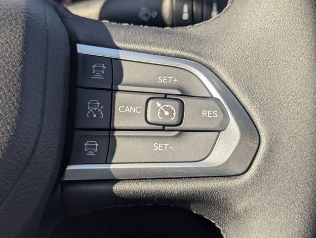 New 2025 Jeep Compass Limited w/ Sun & Sound Group image 11