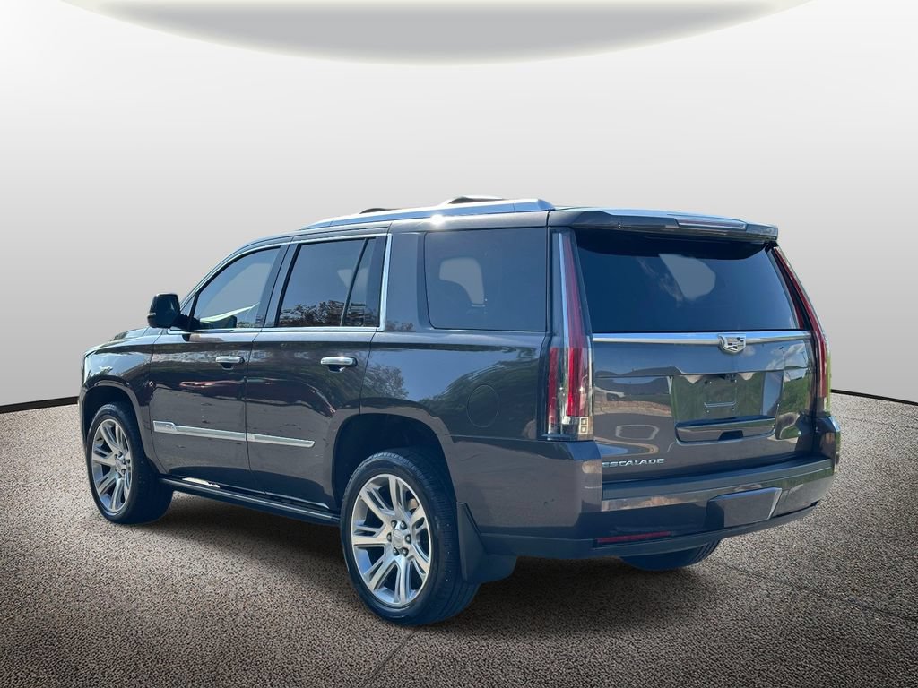 Used 2018 Cadillac Escalade Premium Luxury AWD/4WD image 4