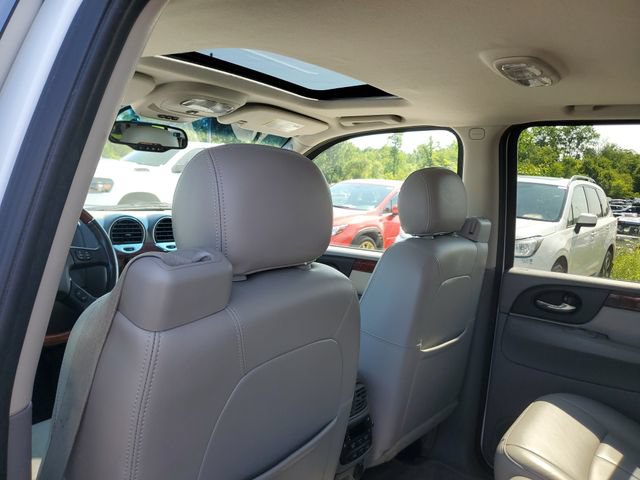 Used 2008 GMC Envoy Denali w/ Sun And 6-Disc Cd Package AWD/4WD image 9