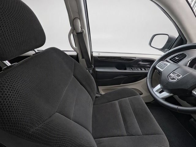 Used 2017 Dodge Grand Caravan SE w/ Power Window Group FWD image 19