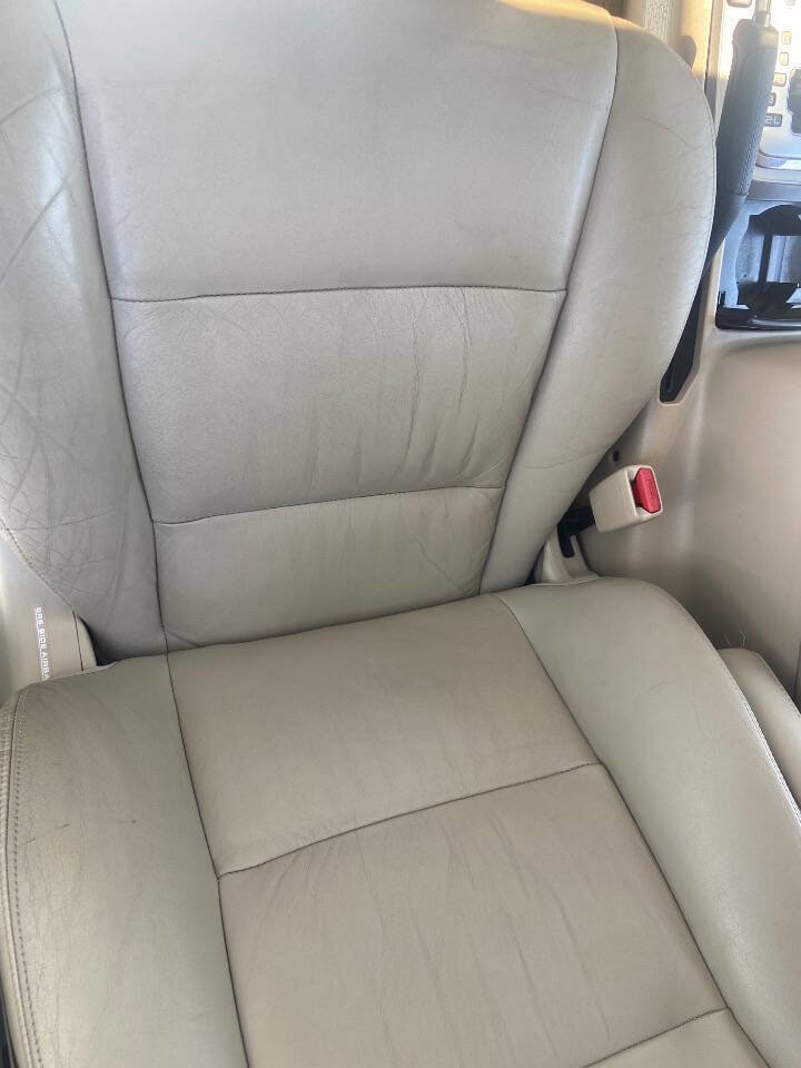 Used 2003 Toyota Land Cruiser image 12