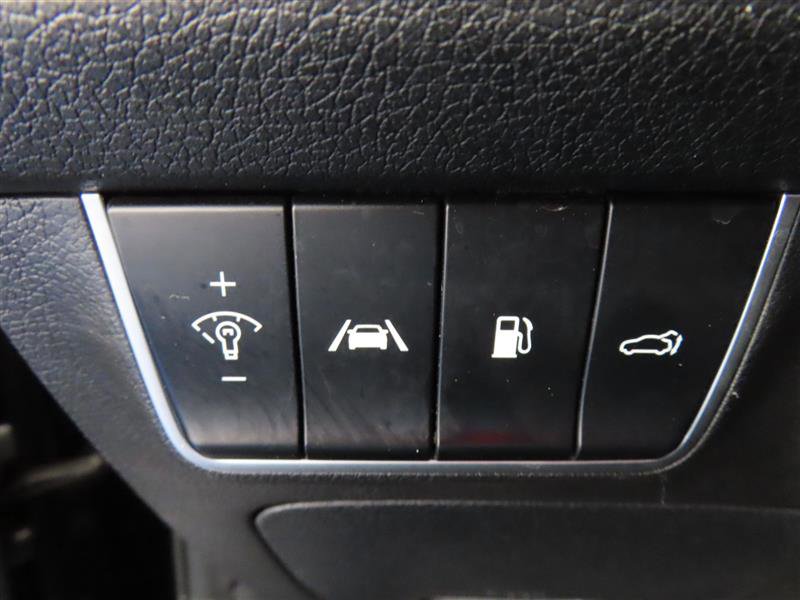 Used 2022 Kia Stinger GT2 w/ Scorpion Package image 18