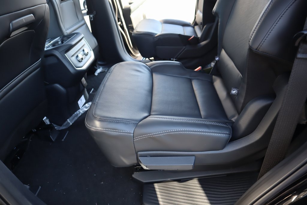 New 2025 Ford Expedition Platinum image 13