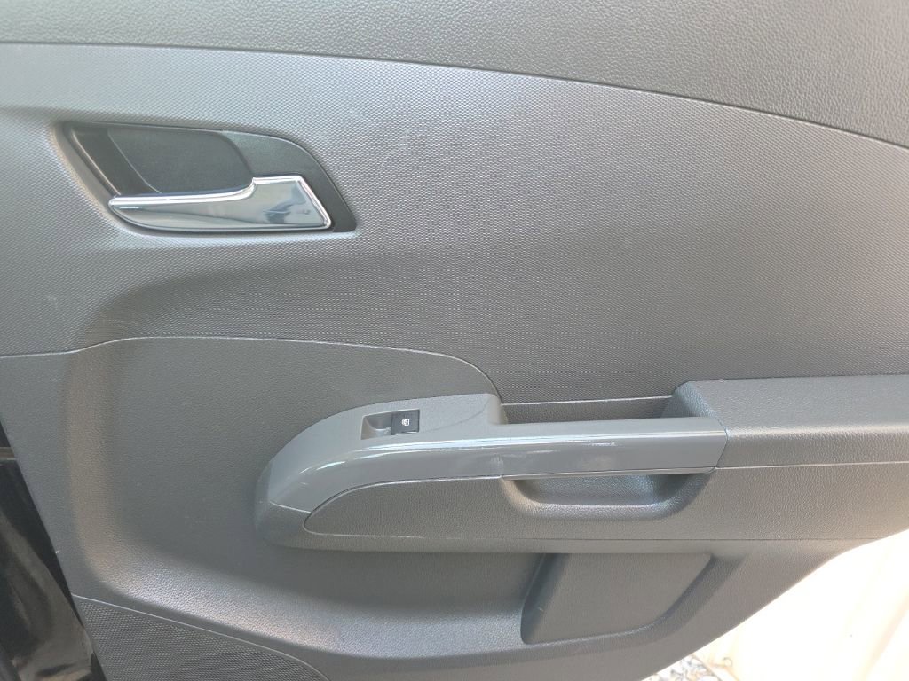 Used 2018 Chevrolet Sonic LT FWD image 23