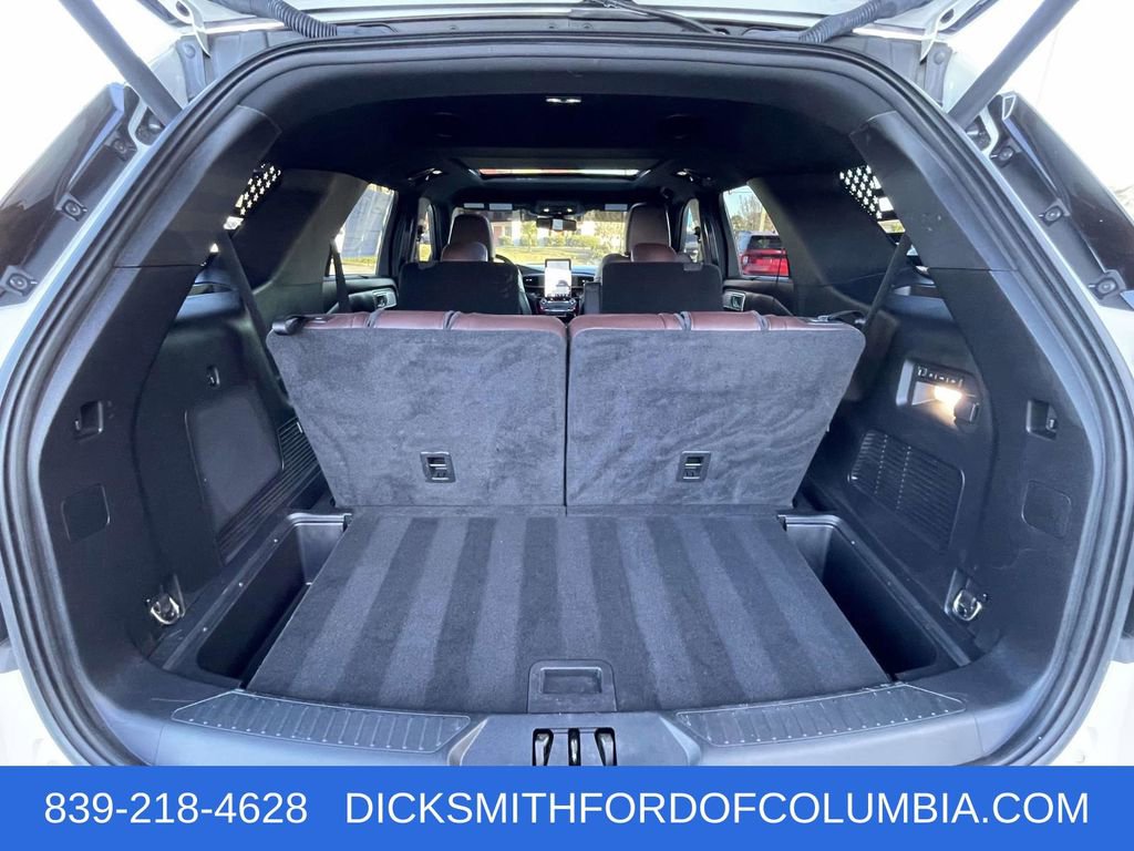 Certified 2022 Ford Explorer Platinum w/ Equipment Group 601A image 10