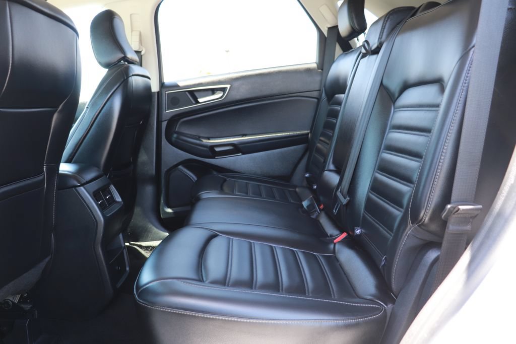 Used 2024 Ford Edge SEL AWD/4WD image 14