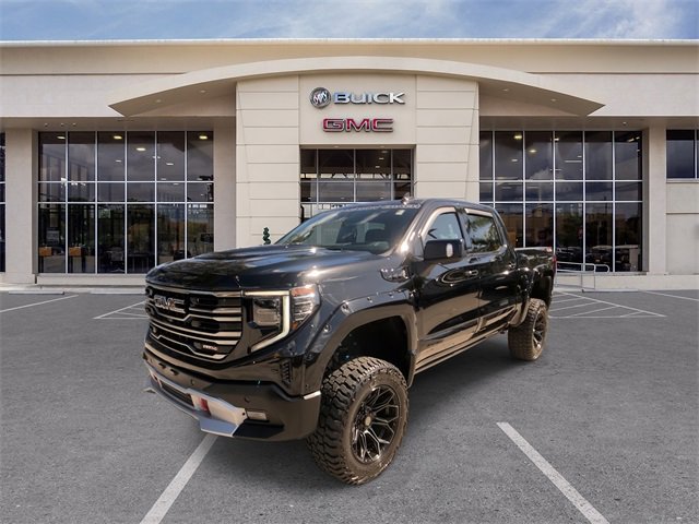 New 2025 GMC Sierra 1500 AT4 w/ Technology Package
