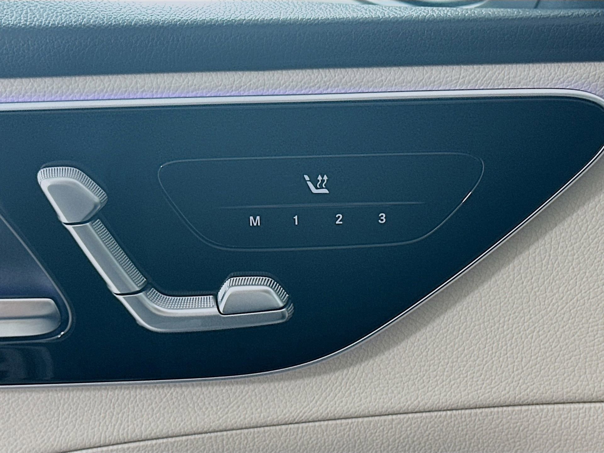 New 2026 Mercedes-Benz C 300 4MATIC Sedan image 22