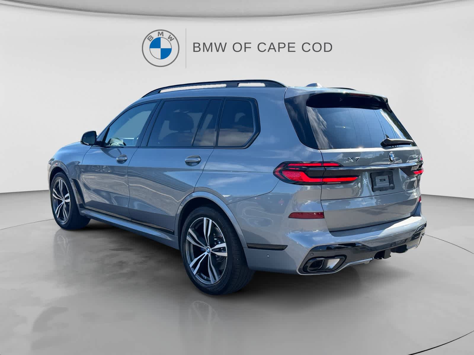 Used 2024 BMW X7 xDrive40i w/ Executive Package AWD/4WD image 5