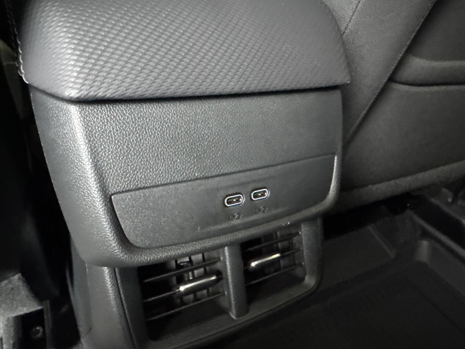 New 2027 Chevrolet Equinox LT FWD image 13