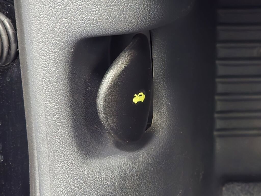 Used 1993 Chevrolet Camaro Z28 image 81