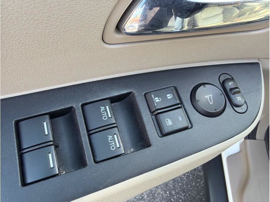 Used 2014 Honda Odyssey EX-L image 10