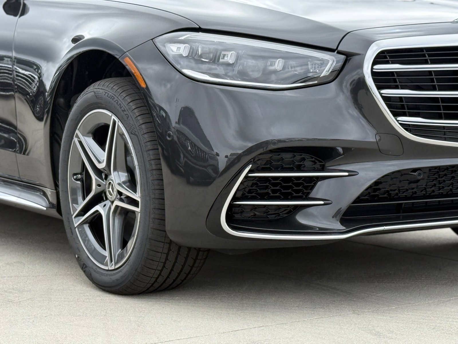 New 2026 Mercedes-Benz S 580 4MATIC Sedan image 4