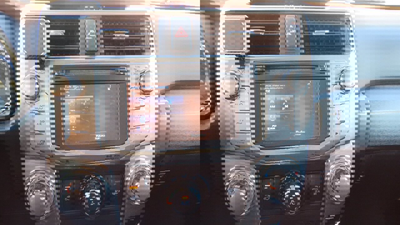 Used 2016 Toyota 4Runner SR5 image 10