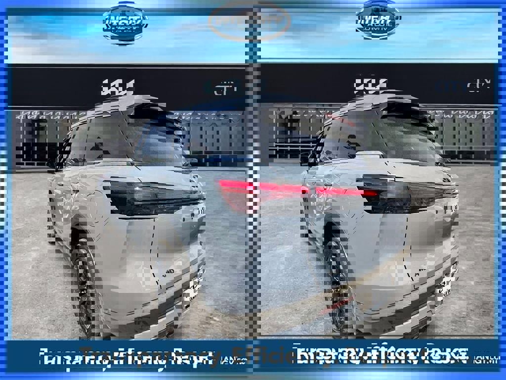 Used 2025 INFINITI QX60 Luxe w/ Black Edition image 5