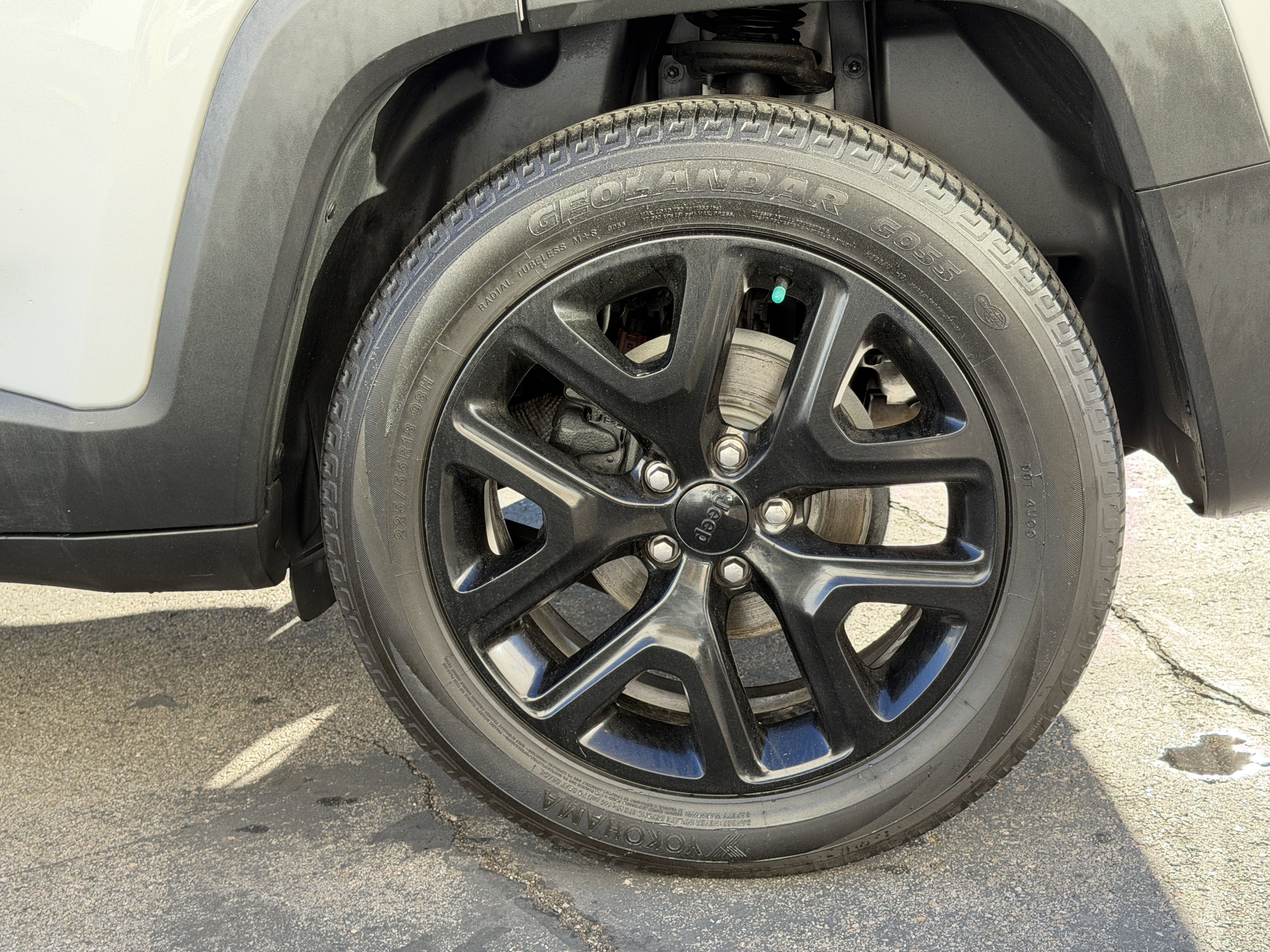 Certified 2019 Jeep Renegade Altitude w/ Quick Order Package 22M image 12