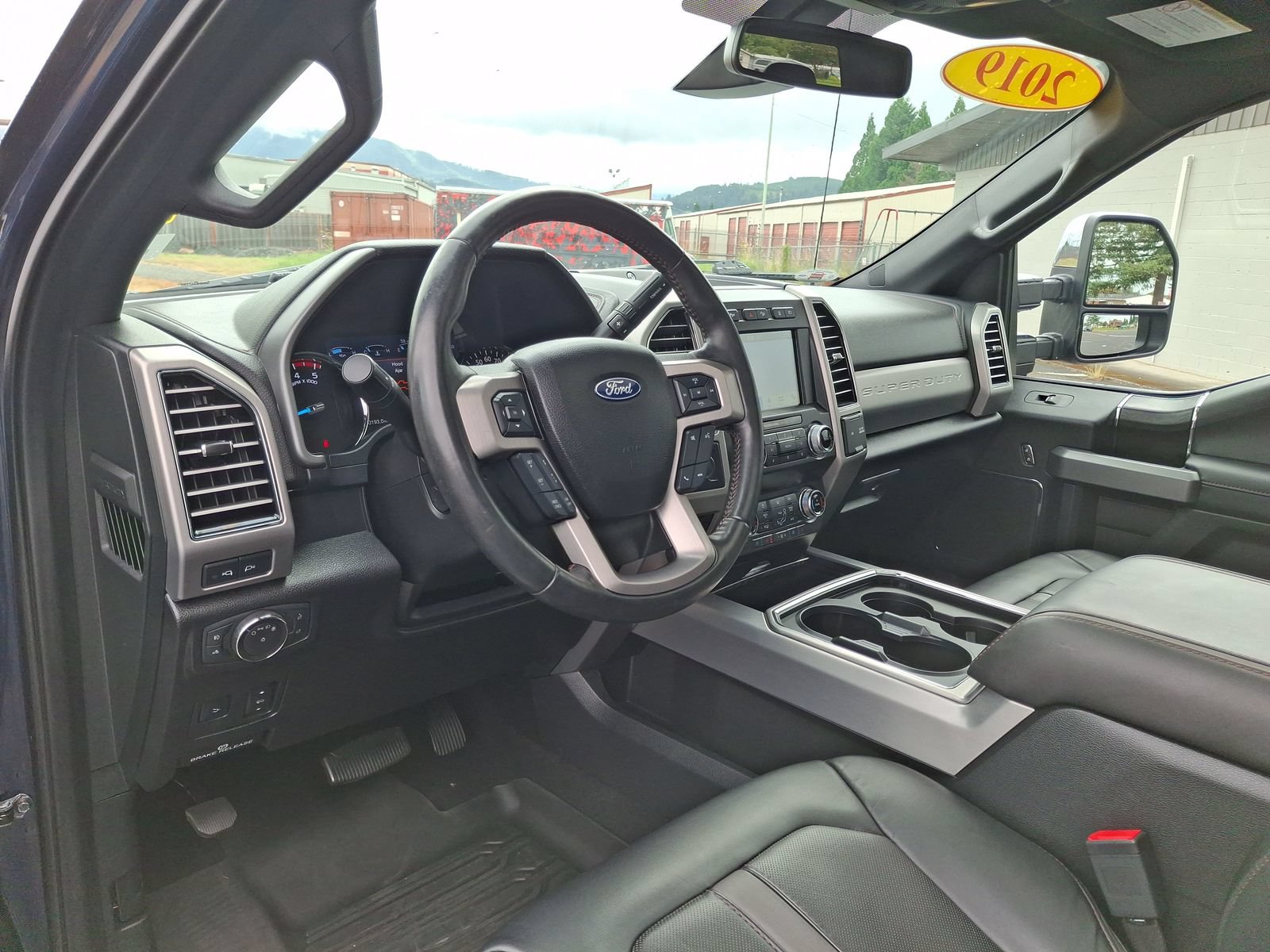 Used 2019 Ford F350 Platinum w/ Platinum Ultimate Package AWD/4WD image 17