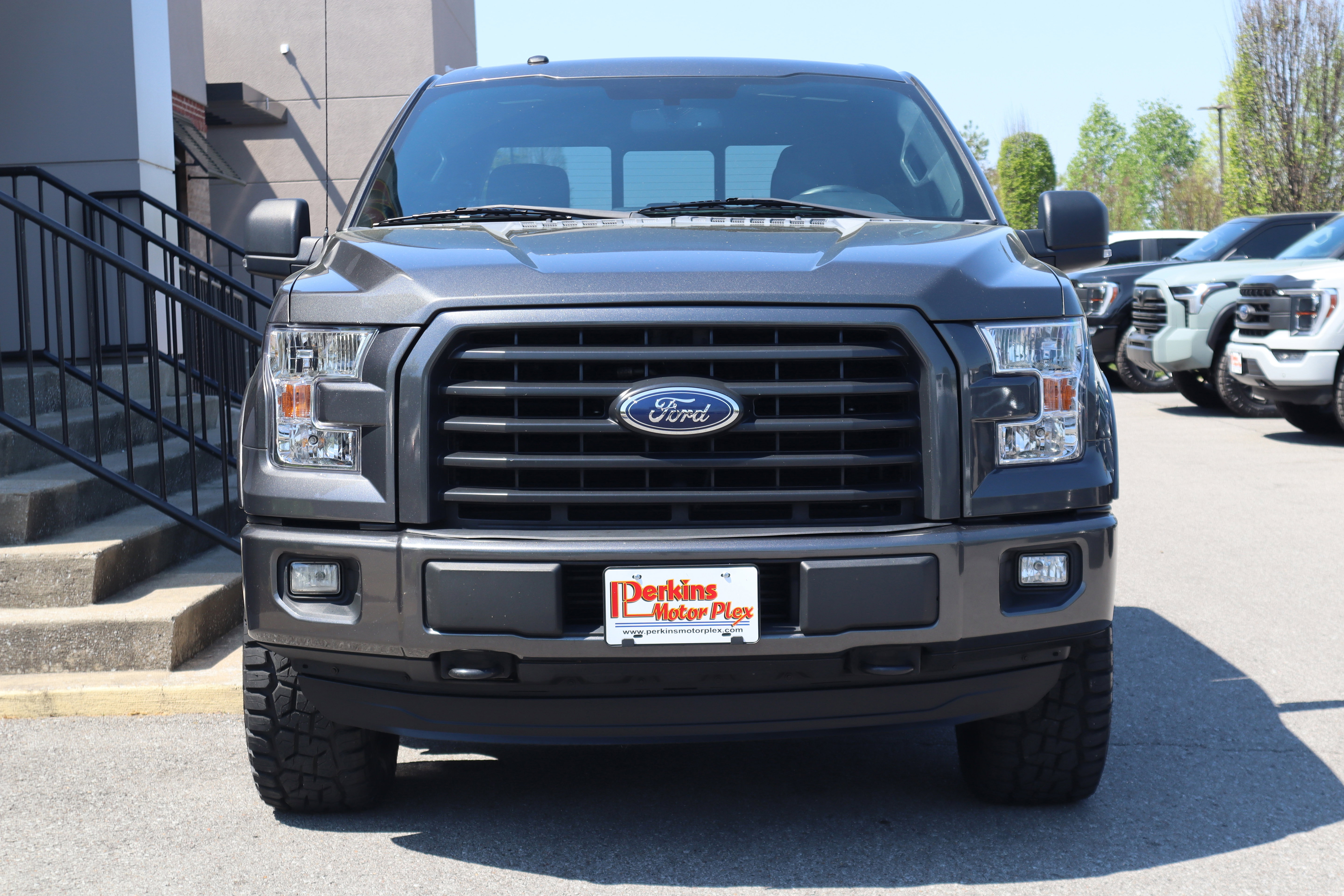Used 2016 Ford F150 XLT w/ Equipment Group 302A Luxury image 4