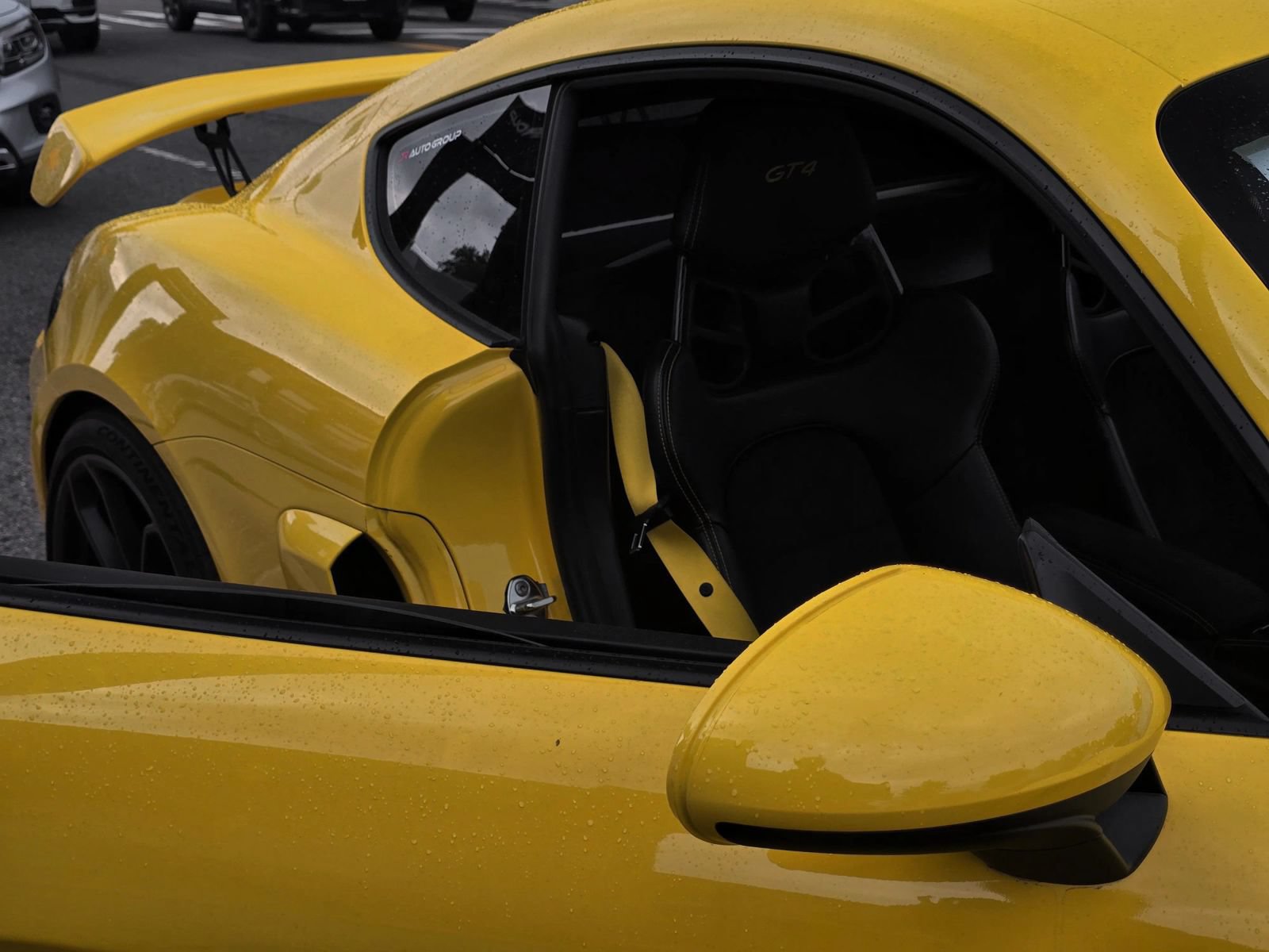 Used 2020 Porsche 718 Cayman GT4 RWD image 30