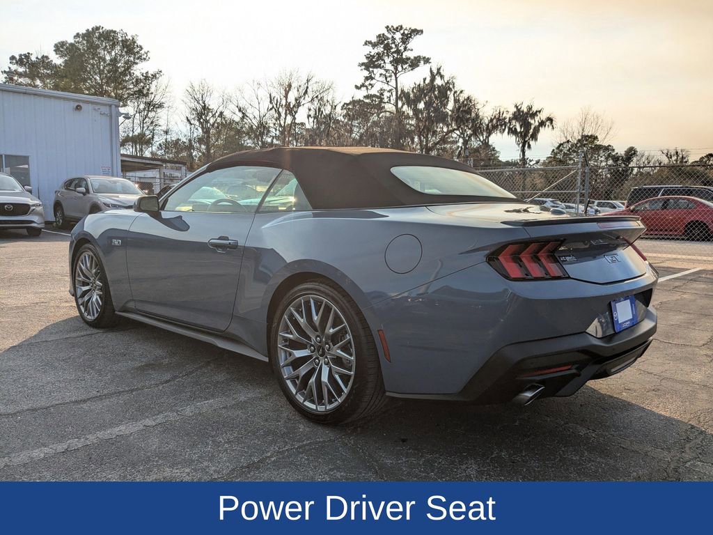 Used 2025 Ford Mustang GT Premium image 6