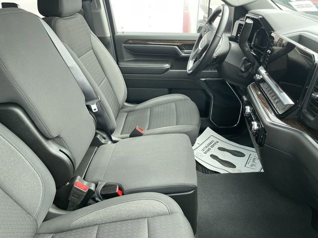Used 2024 GMC Sierra 2500 SLE w/ SLE Value Package; image 12