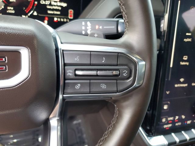 Used 2025 GMC Yukon XL Elevation image 26