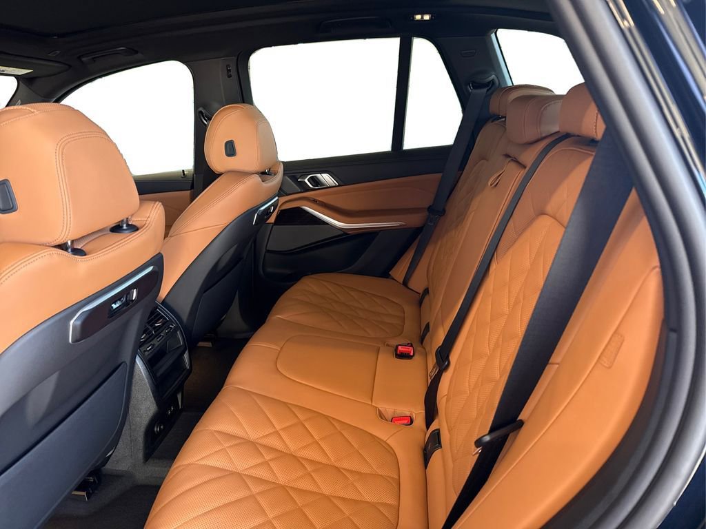 New 2026 BMW X5 xDrive50e w/ M Sport Package image 10