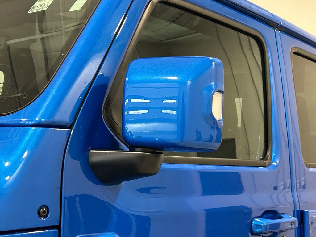 Used 2022 Jeep Gladiator Overland image 12