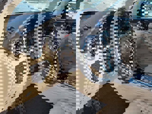 Used 2022 Mercedes-Benz GLC 300 image 9