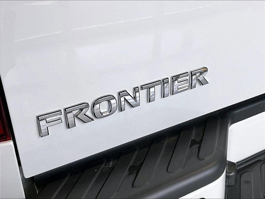 Used 2020 Nissan Frontier SV image 26